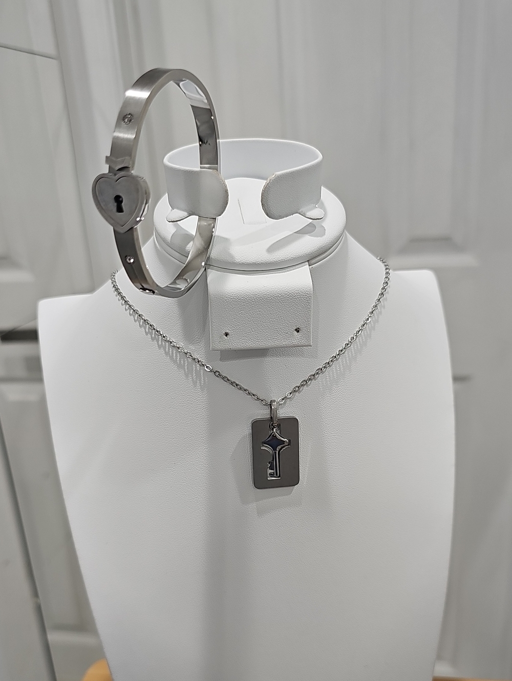 Silver Heart Lock Bangle & Key Pendant Necklace Set - Silver